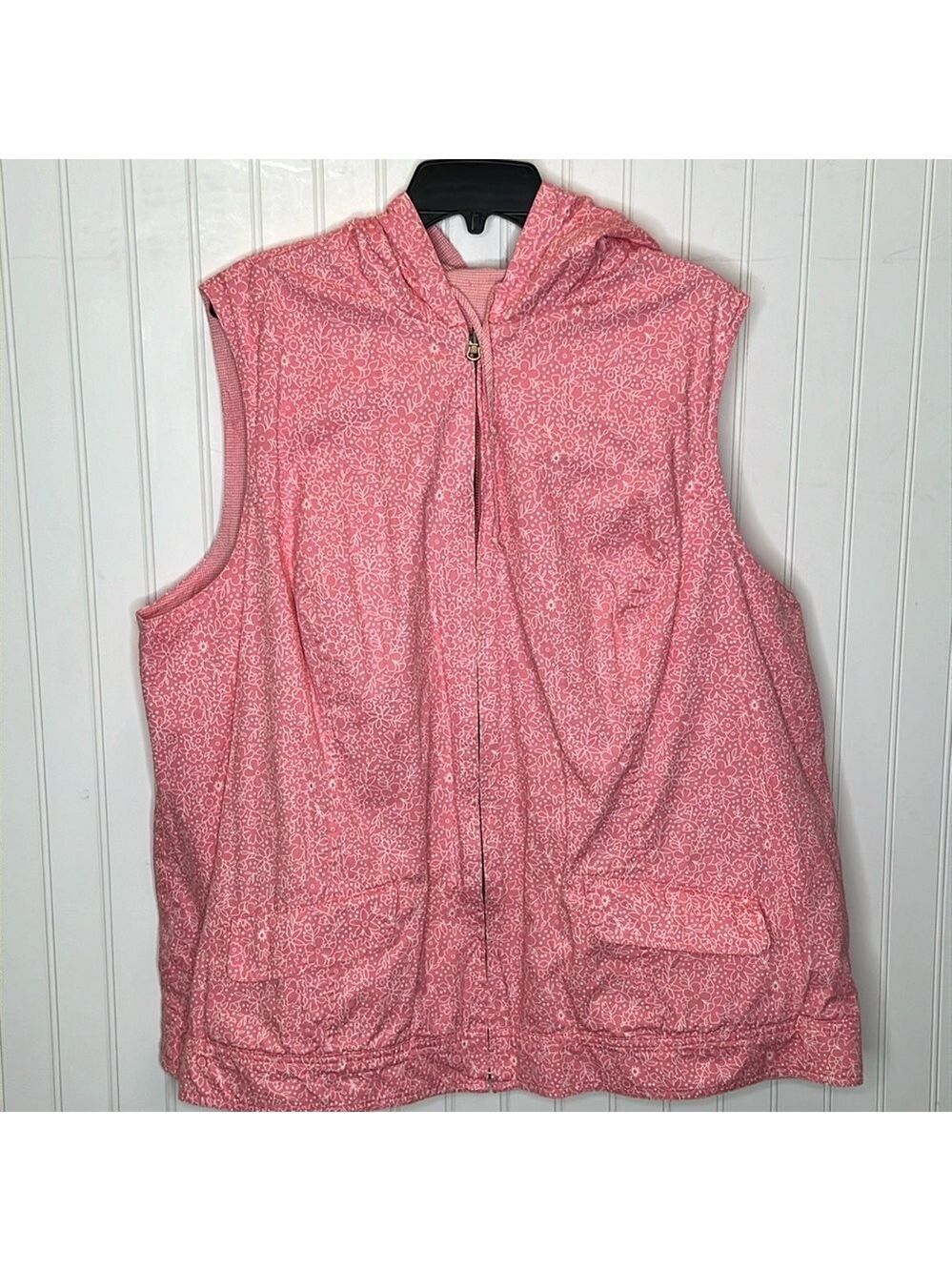Plus Size Reversible Lightweight Hooded Vest Size 22